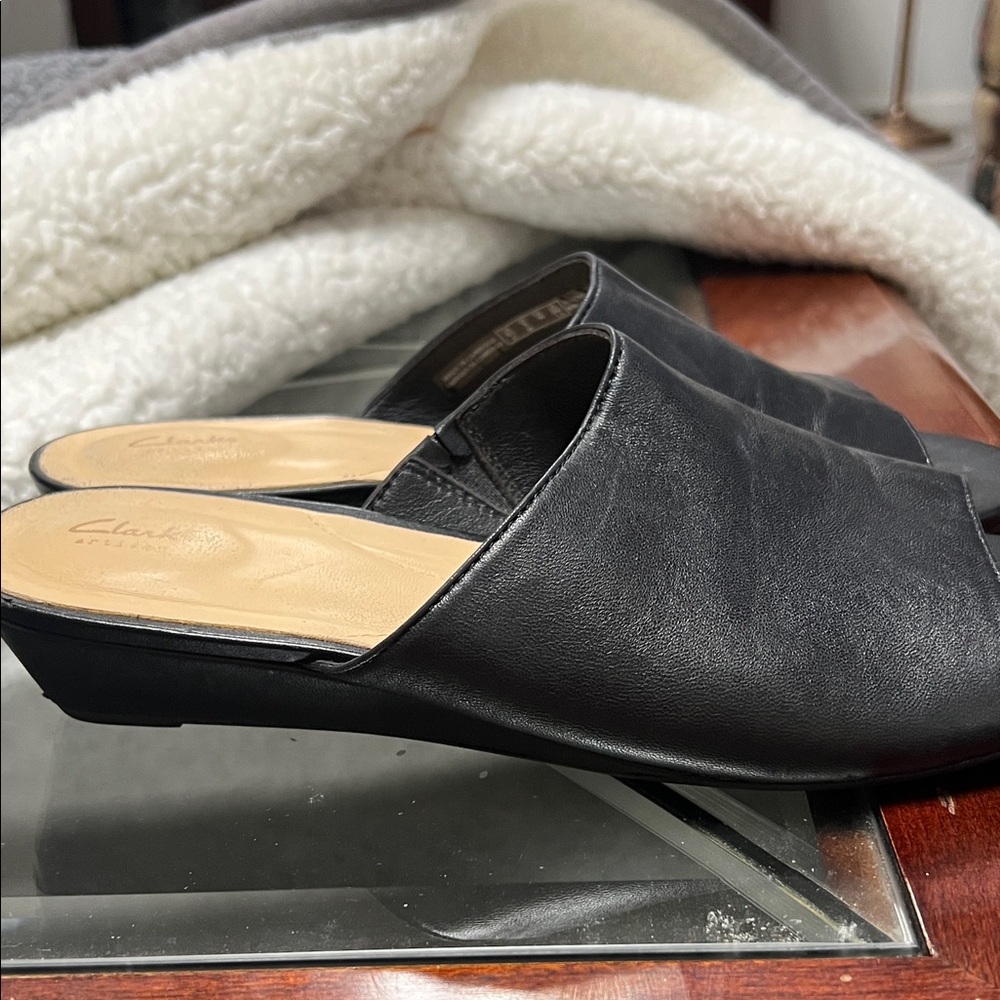 Clarks Women's Black Leather Sense Slide Sandal 9m - Picture 9 of 10